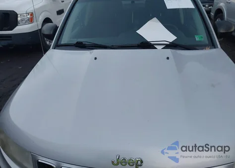 2011 Jeep Compass z USA, uszkodzony, nr VIN 1J4NF1FB1BD135643